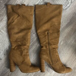 Beautiful suede material boots